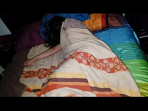 ❤️ سټېپسن خپله ځوانه مور وهلې کله چې هغه خوب کوي. ❤️❌  په ps.nastypornpics-com.ru